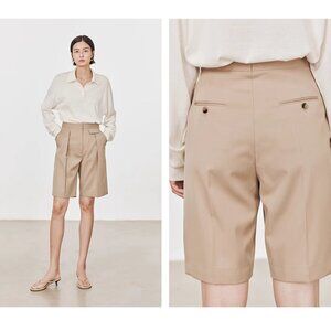 CHICJOC Fine Merino Wool Bermuda Shorts – Size 40